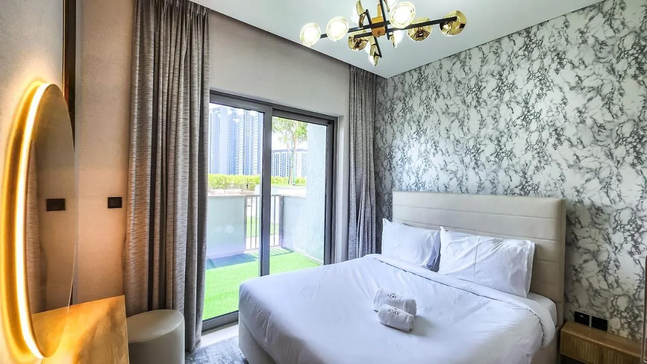 Stay By Latinem Luxury 2Br Holiday Home Cv B113 Near Burj Khalifa Dubái